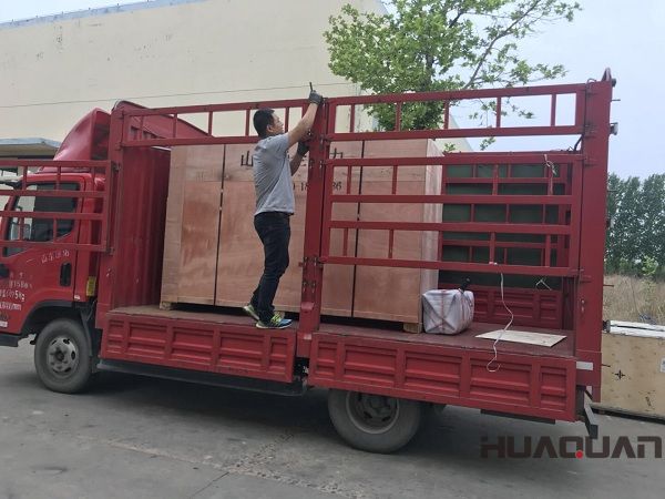 2018年5月27日一臺120kw防雨棚發(fā)電機(jī)組于華全成功發(fā)往河南固始縣