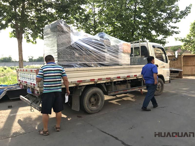 6.3號(hào)一臺(tái)HQ300GF底座油箱柴油發(fā)電機(jī)組發(fā)往河北省廊坊市