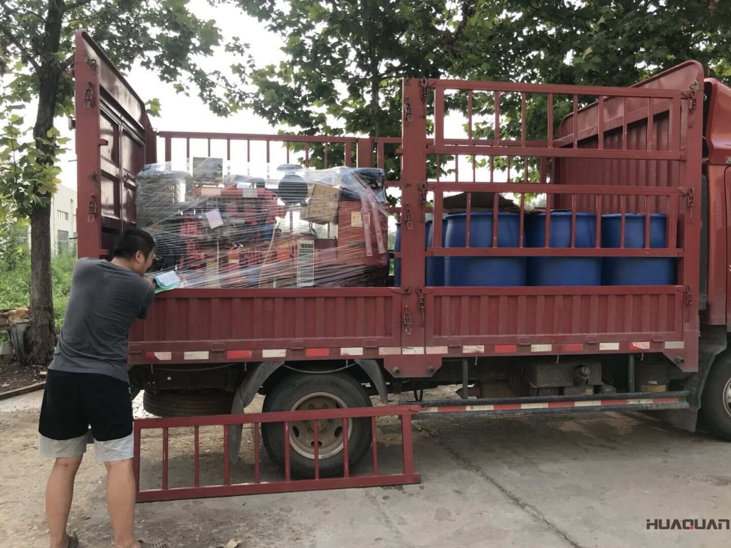 一臺20kw標(biāo)配型沼氣發(fā)電機(jī)組于9月6日發(fā)往陜西