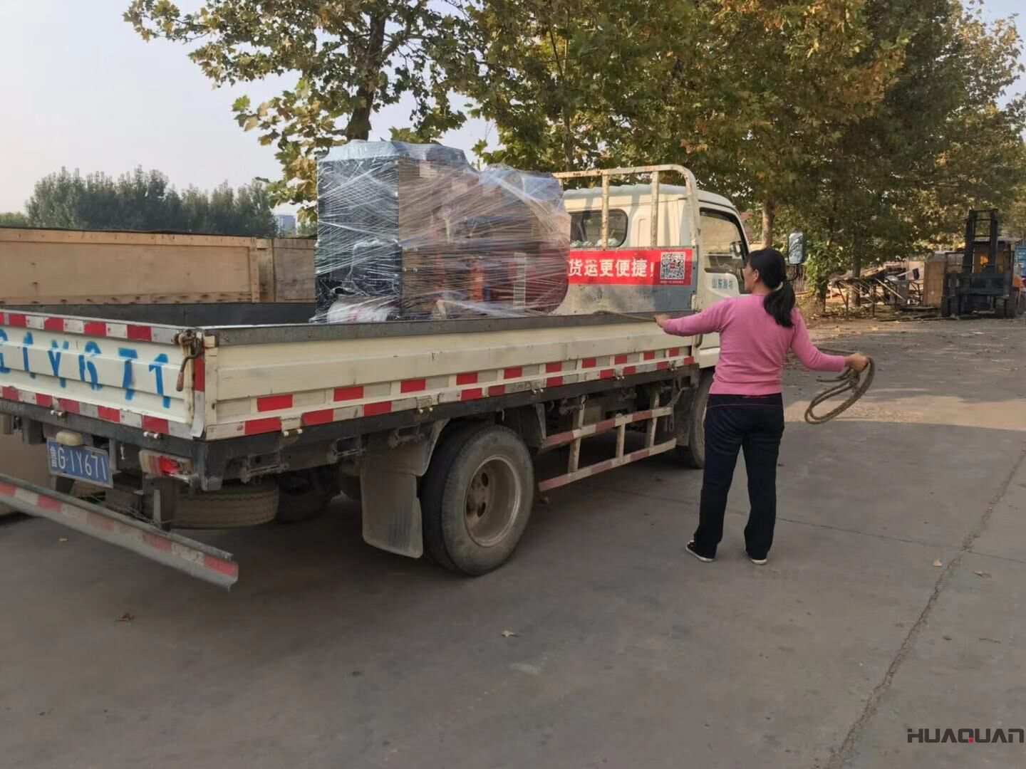 一臺40kw標配柴油發電機組于10月25日從華全動力順利發往江蘇