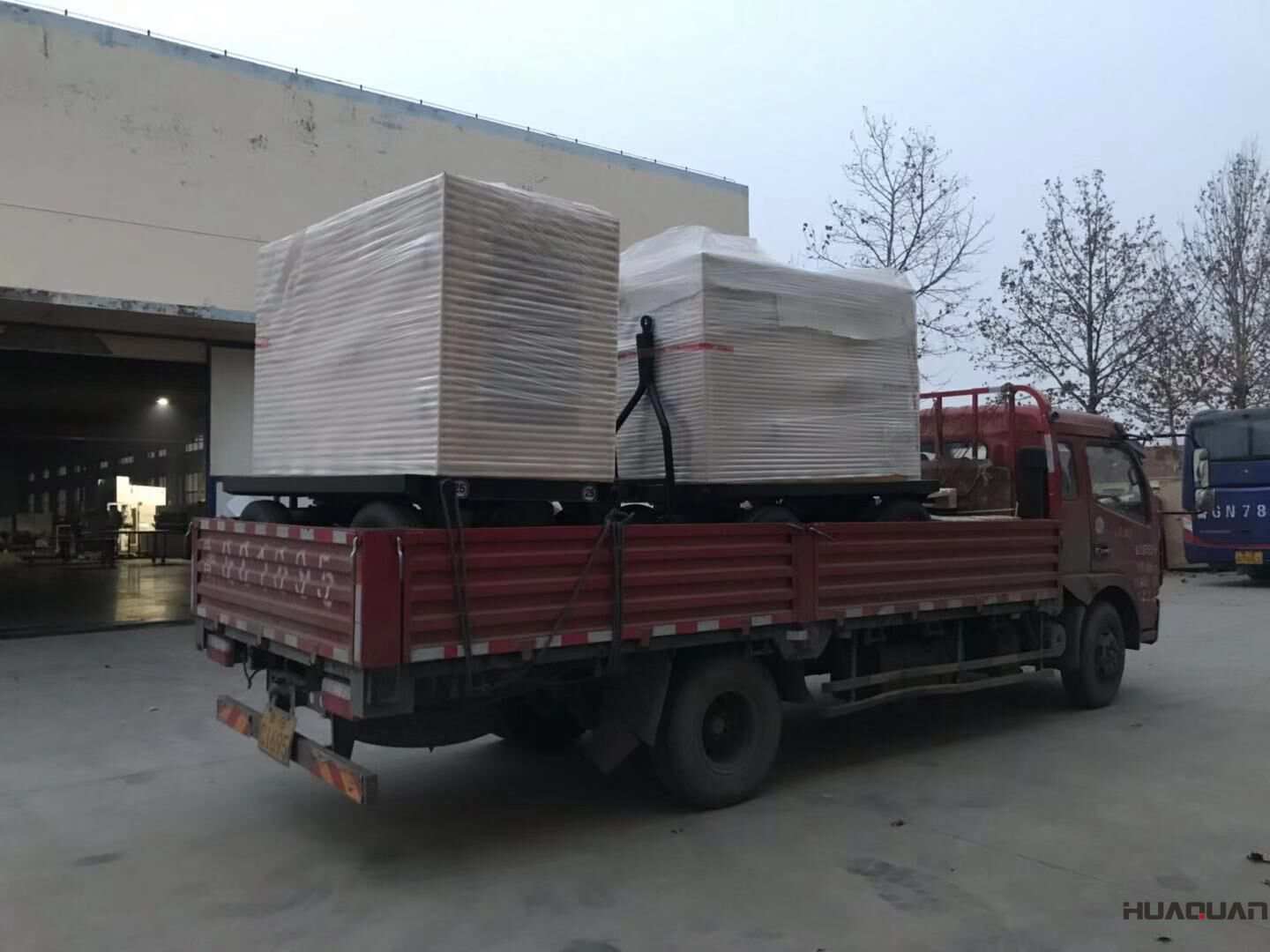 福建劉先生從華全動力訂購的10kw和40kw標(biāo)配柴油發(fā)電機組已于11月29日順利發(fā)往目的地