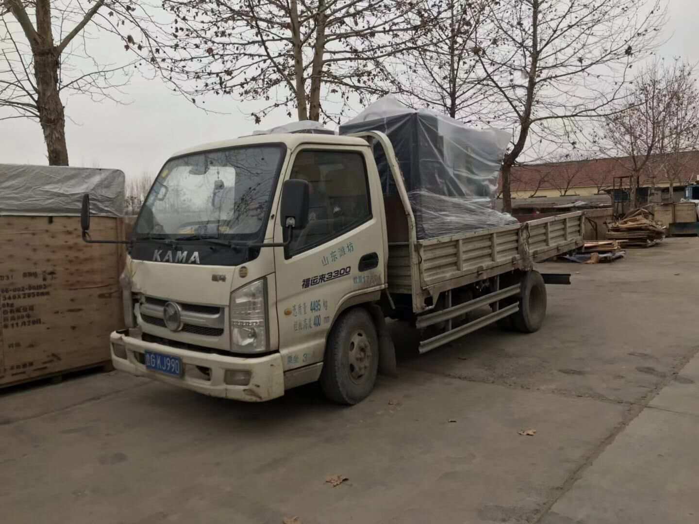 12月6日，徐先生從華全動力采購的一臺500kw自動化柴油發電機組成功發往陜西省