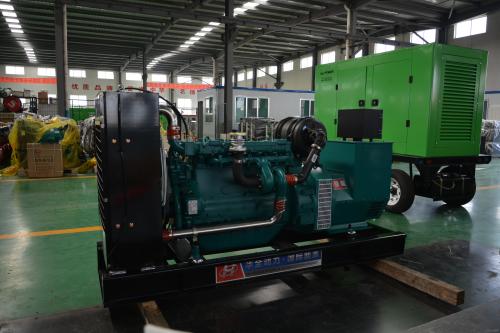 一臺120kw標配柴油發電機組于3月19日從華全動力發往天津市