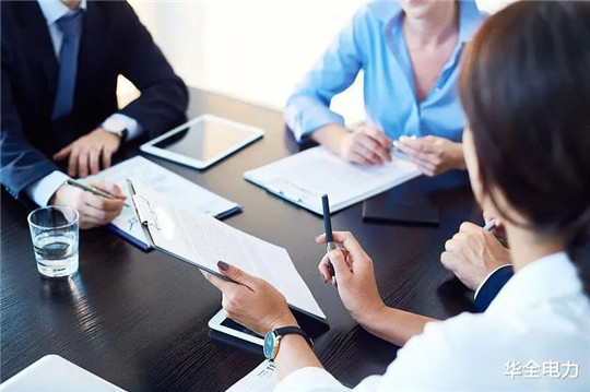 客戶參觀完華全數(shù)字化工廠，當(dāng)場簽訂600kw發(fā)電機組合同